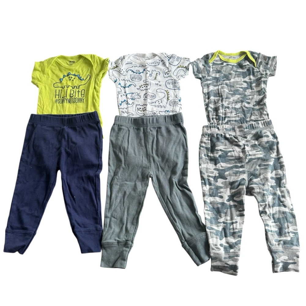 Onesies Brand matching sets (3) 6-9m